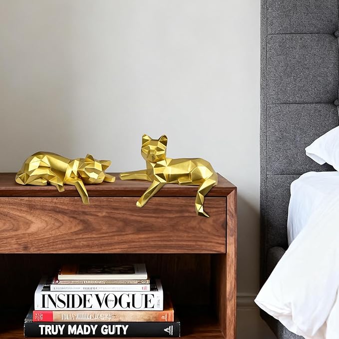 Mrlikale Bookshelf Decor Cat Statue, Modern Geometric Cat Figurines for Living Room Office Shelves Coffee Table Desk Decor – Set of 2 Minimalist Animal Statues (Gold)