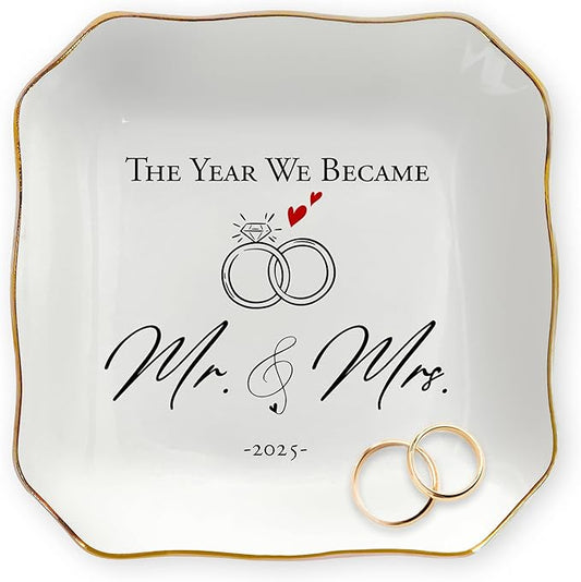 OASSIE Christmas Wedding Gifts for Couples 2025 - Mr and Mrs Gifts 4"x4" Ceramic Jewelry Dish Tray - Bridal Shower Engagement Gifts for Bride Women Newlyweds Marriage Just Married