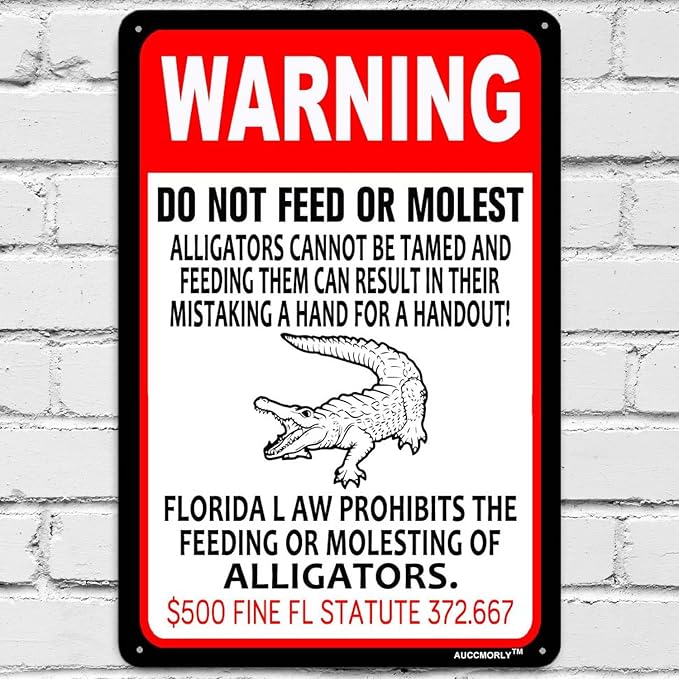 Aluminum Funny Alligator Decor, Warning Beware of Crocodile Sign, Retro Metal Bar Pub Poster, Funny Garage Signs for Men 12"x16"