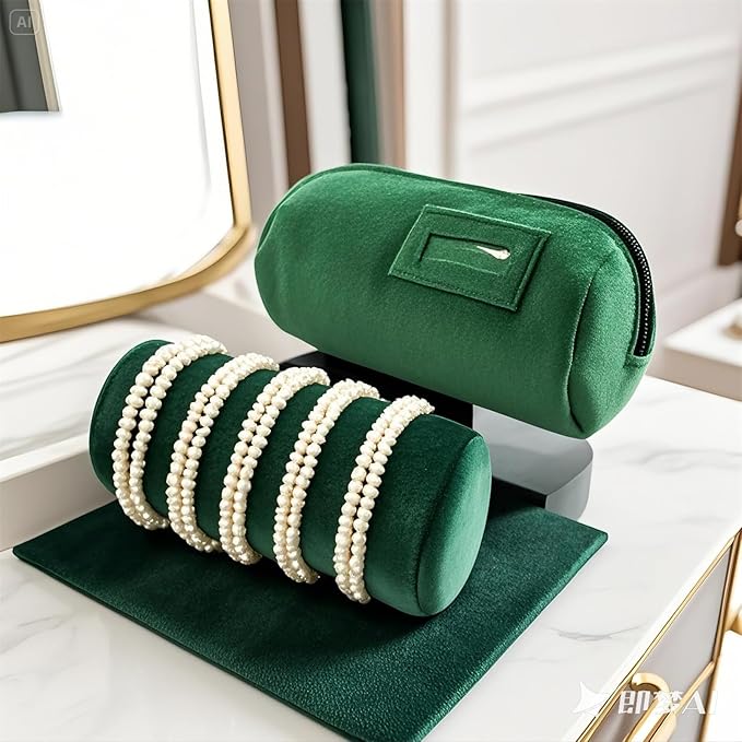 Velvet Bangle & Bracelet Organizers and Storage Small Jewelry Travel Organizer Roll, Compact Jewelry Case for Bangles, Bracelets, Watches(Green)