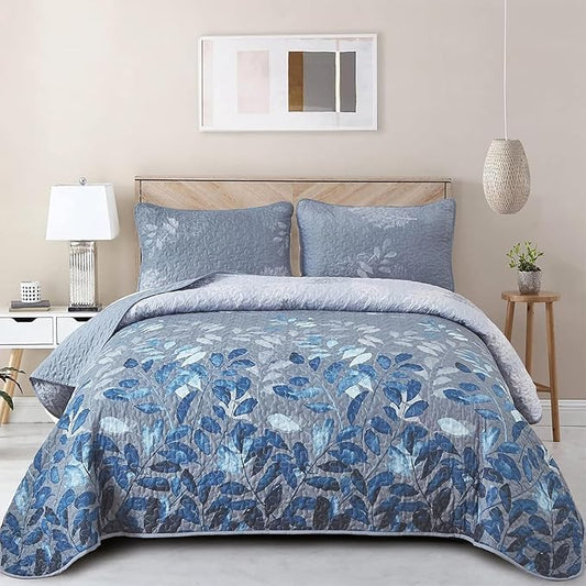 WONGS BEDDING Blue Quilt Set King Size,3 Pieces Navy Blue Floral Bedspread Coverlet Set with 2 Pillowcases,Soft Microfiber Lightweight Grayish Blue Gradient Floral Bedding Set 104"×90"