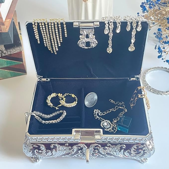 SIWOT Rectangular Classical Patterned Jewelry Box,Metal Retro European Scroll Design Treasure Storage Chest Case for Girls Women (Chrome Red, Large)