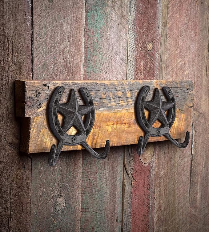 JUXYES Pack of 2 Cast Iron Lucky Horseshoe Wall Mounted Hook Heavy Duty Rustic Country Wall Coat Hook Star Decorative Hook Farmhouse Horse Shoe Vintage Towel Hook for Hats Coats Keys