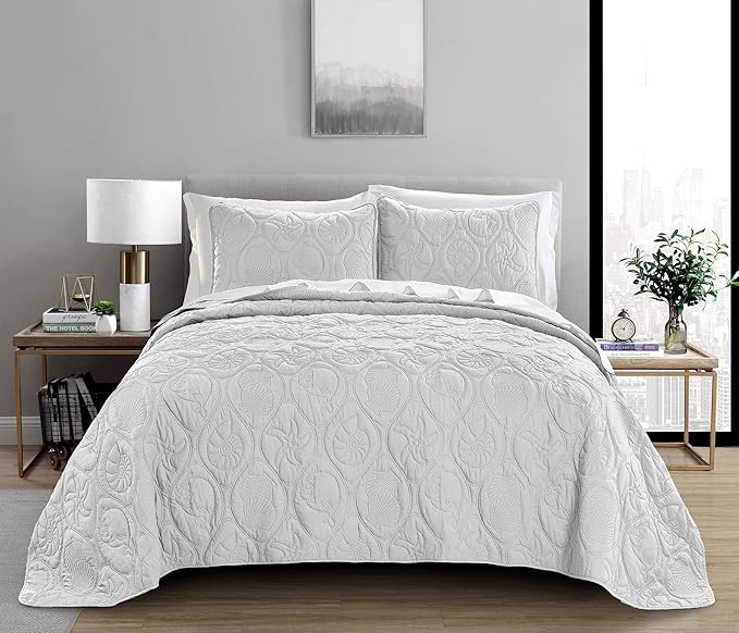 Pure Bedding Quilt Set King/Cal King/California King Size White - Oversized Bedspread - Microfiber Coverlet - Includes 1 Quilt and 2 Shams, Ocean Star Pattern