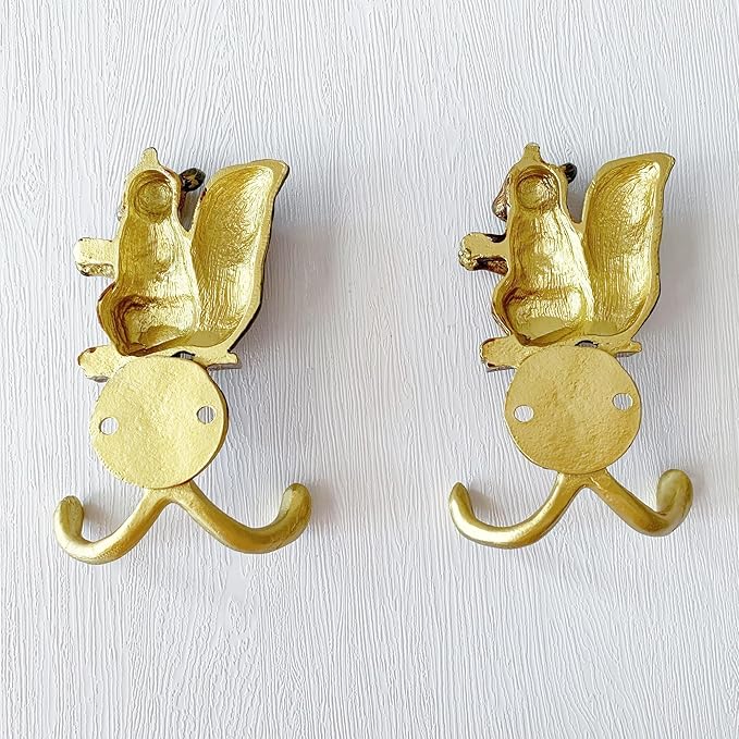 Vintage Squirrel Shaped Decorative Wall Hooks Rack Hangers for Hanging Clothes Coats Towels Keys Hats, 2 Pack Antique Metal Mounted Wall Hook