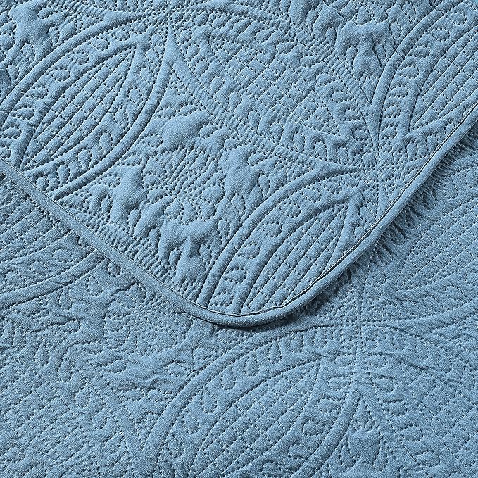 Pure Bedding Quilt Set Full/Queen Size Ash Blue - Oversized Bedspread - Soft Microfiber Lightweight Coverlet for All Season - 3 Piece Includes 1 Quilt and 2 Shams, Geometric Pattern